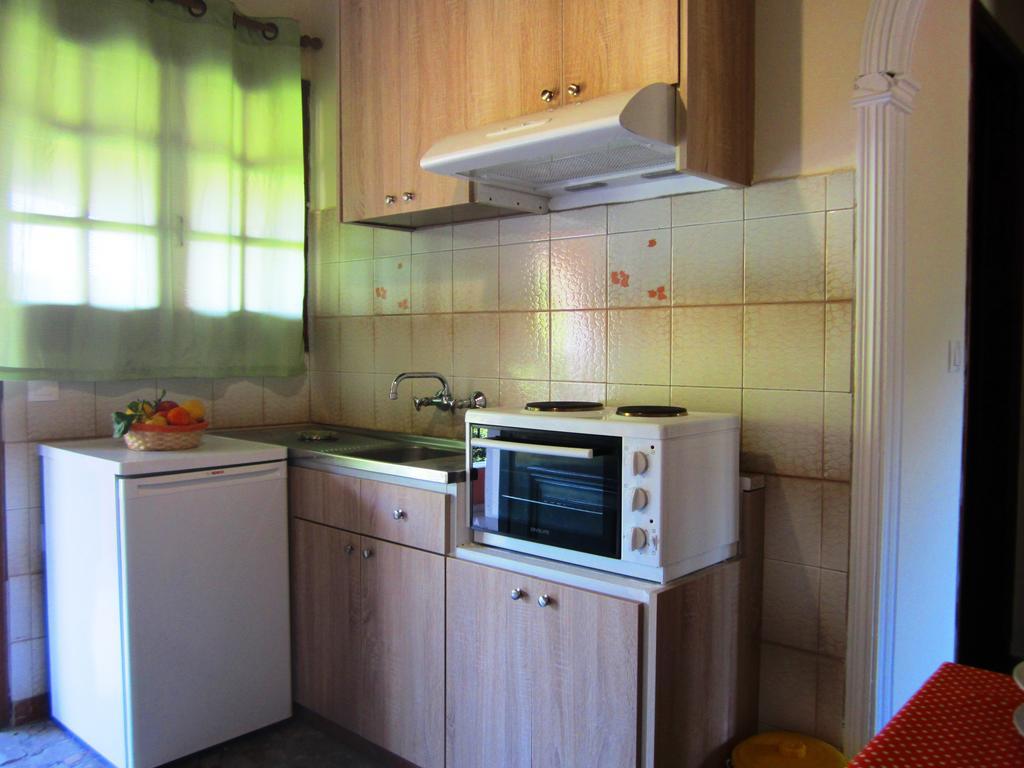 Varvara Studios & Apartments I Перуладес Номер фото